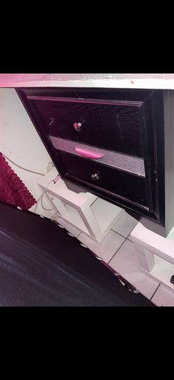 Cama Y Mesa De Noche 