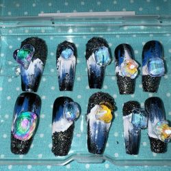 Beautiful Handmade Press On Nails