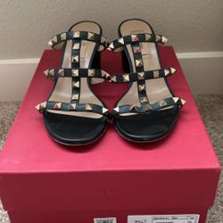 Valentino Rockstud Block heel 
