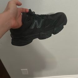 New Balance Black Woman 
