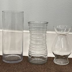 Set of 3 clear glass flower Vases - 9 10 12 inches tall