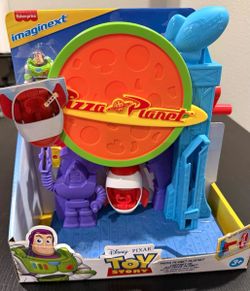 Imaginext Disney and Pixar Toy Story Pizza Planet Playset with Action Figure