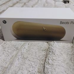  Beats Pill  Bluetooth Speaker 