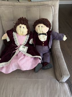 Vintage 1986 Cabbage Patch Kids Christmas Edition Pair w/ Original Papers