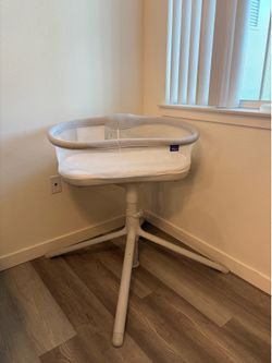 Halo bassinet