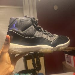 Jordan 11 Space Jam Size 10M