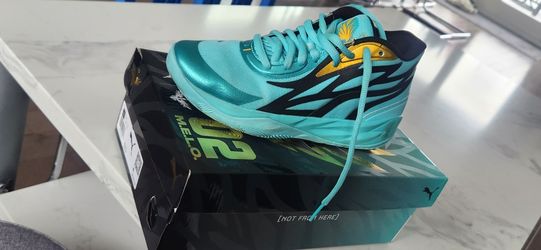 kids basketball shoes