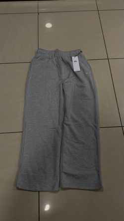 Alo sweatpants