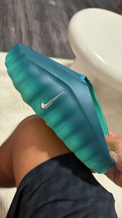 Nike mind 001  size  7 y 8