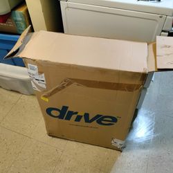 BRAND NEW NEVER USED WALKER IN GREAT CONDITION STILL IN BOX 