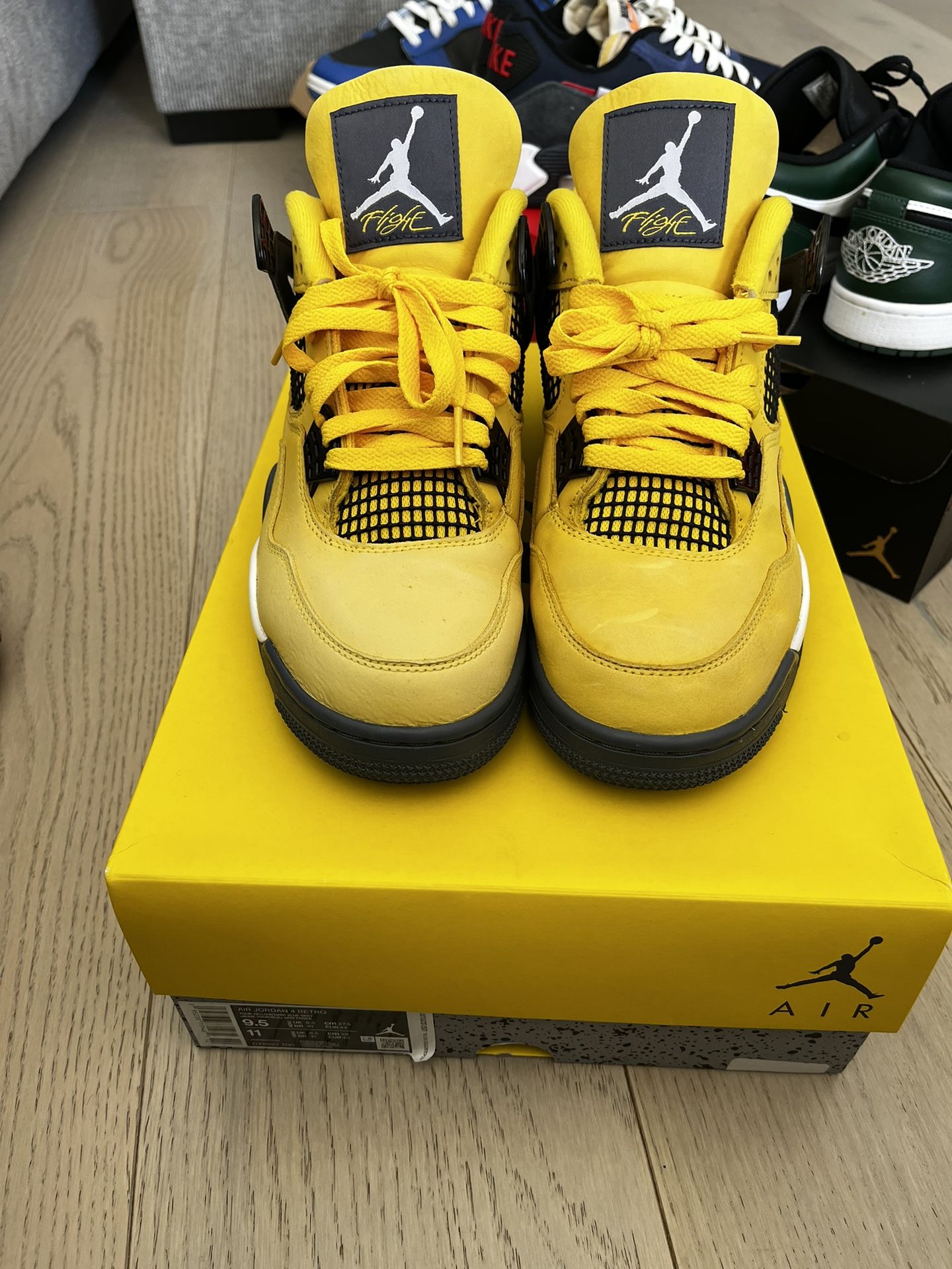 Air Jordan Retro 4 Lightning 2021 for Sale in Cross Roads, TX - OfferUp
