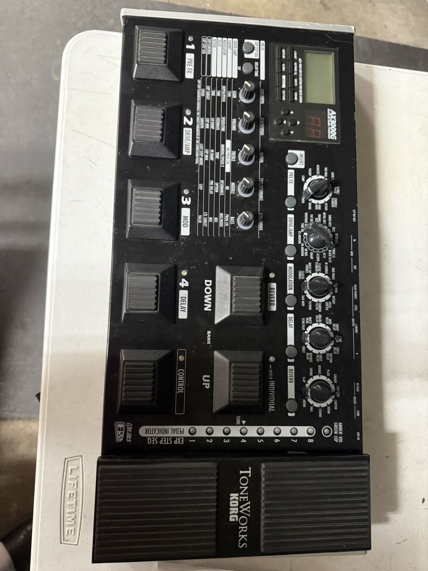 Korg ToneWorks AX3000G Guitar Effects Pedalboard