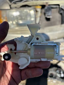 2001 Nissan Pathfinder shift solenoid