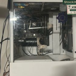 gaming pc with Monitor