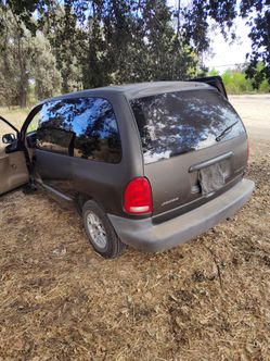 Dodge caravan 1997