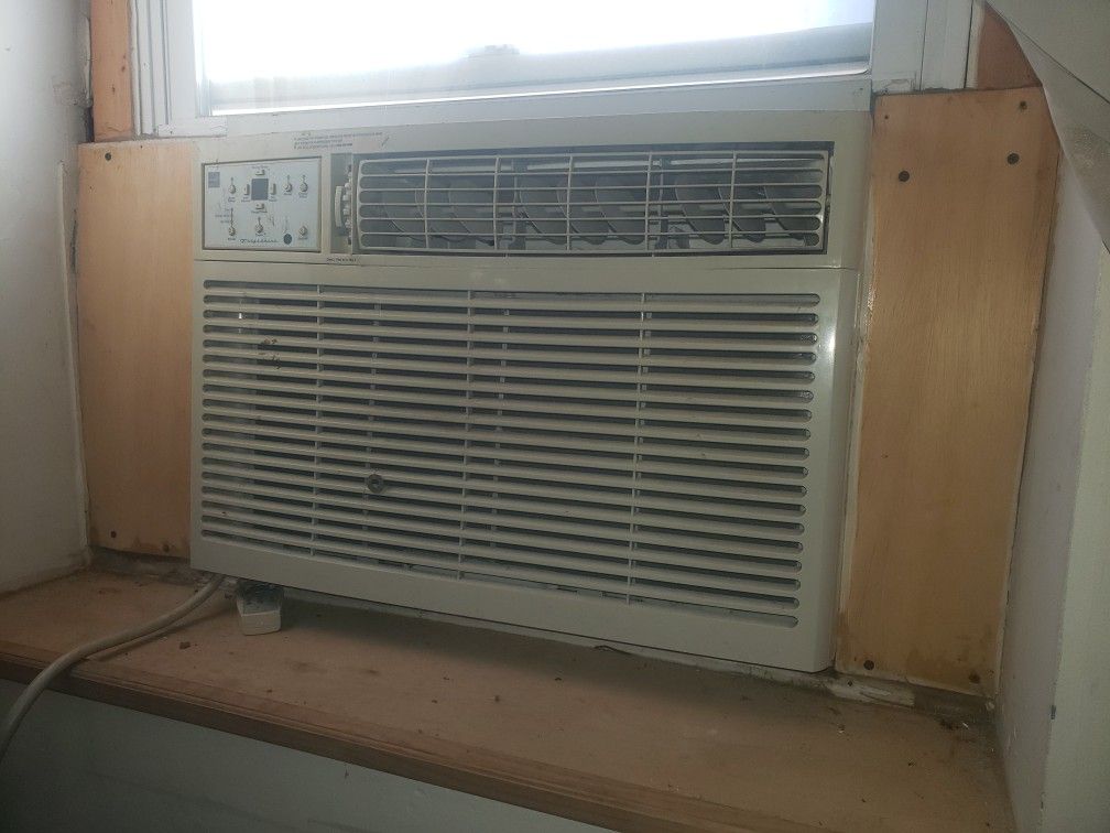 220 Window Ac Unit