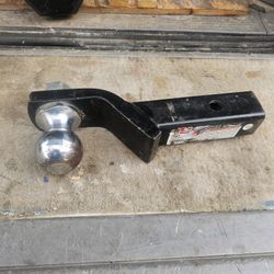 Trailer Hitch W 2 5/16" Ball. Selling For $20
