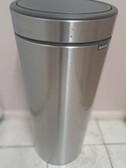 Brabantia Papelera táctil de cocina de 10.6 galones