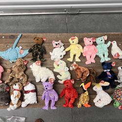 Beanie Baby And Beanie Buddy For Sale All In New Condition Over 400 Available 