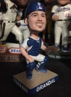 Dodger Bobblehead Yaz Grandal