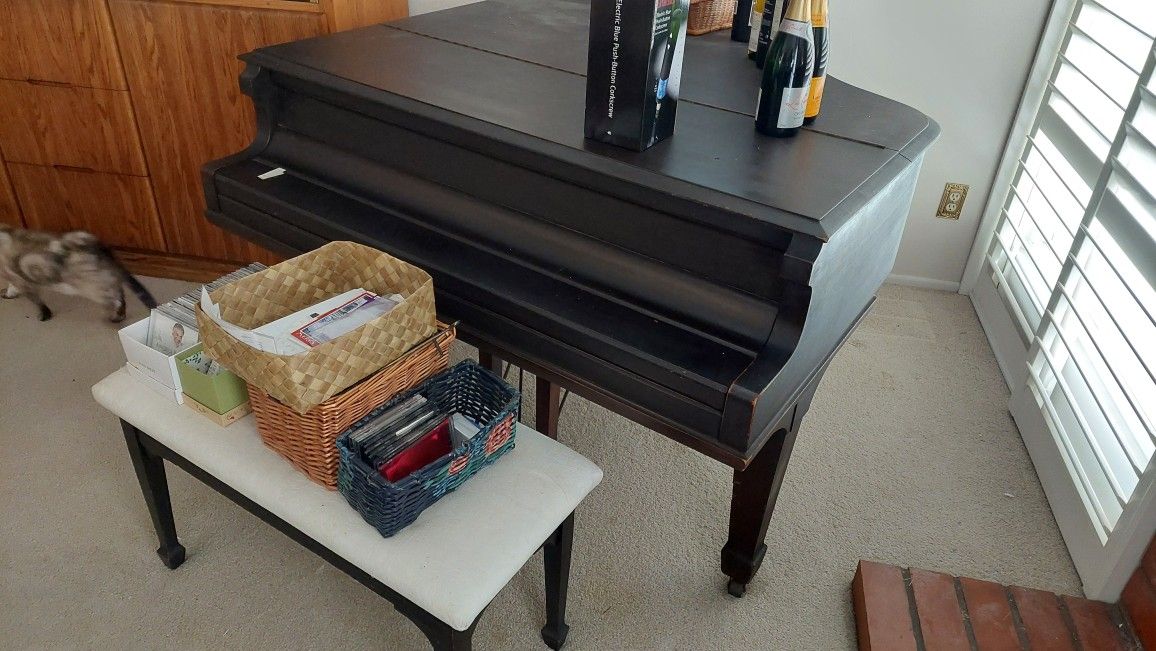 FREE! 1920'S GABLER BABY GRAND PIANO