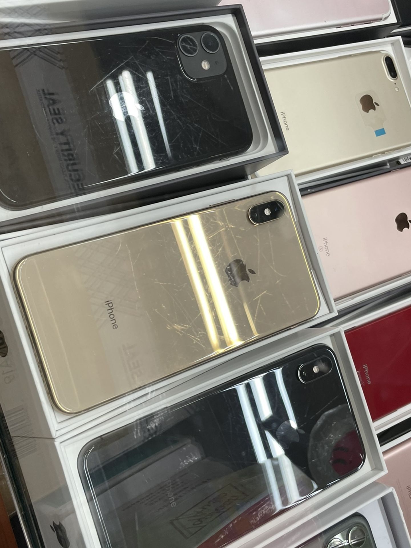 ALL IPHONES BACK IN STOCK AT KINGOFKINGS ELECTRÓNIC