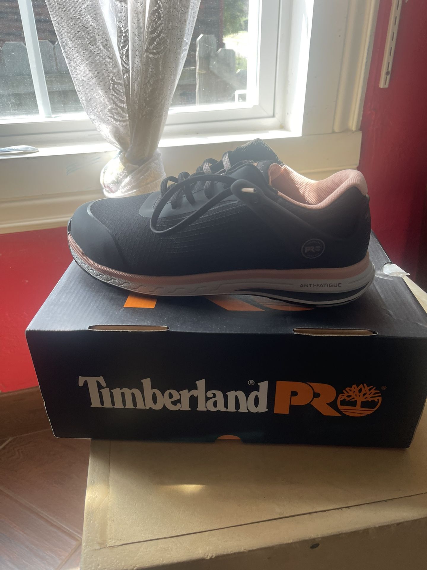 Women Steal Toe Shoes New