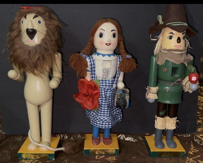 Vintage Wizard of Oz Nutcracker DOROTHY & TOTO 1990s 13" Tall RARE!