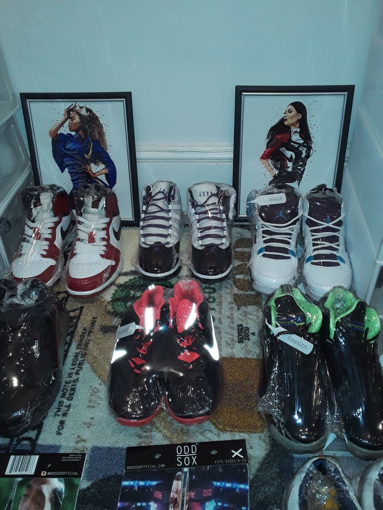 Sneakers