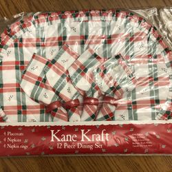 Christmas placemats, napkins and napkin rings