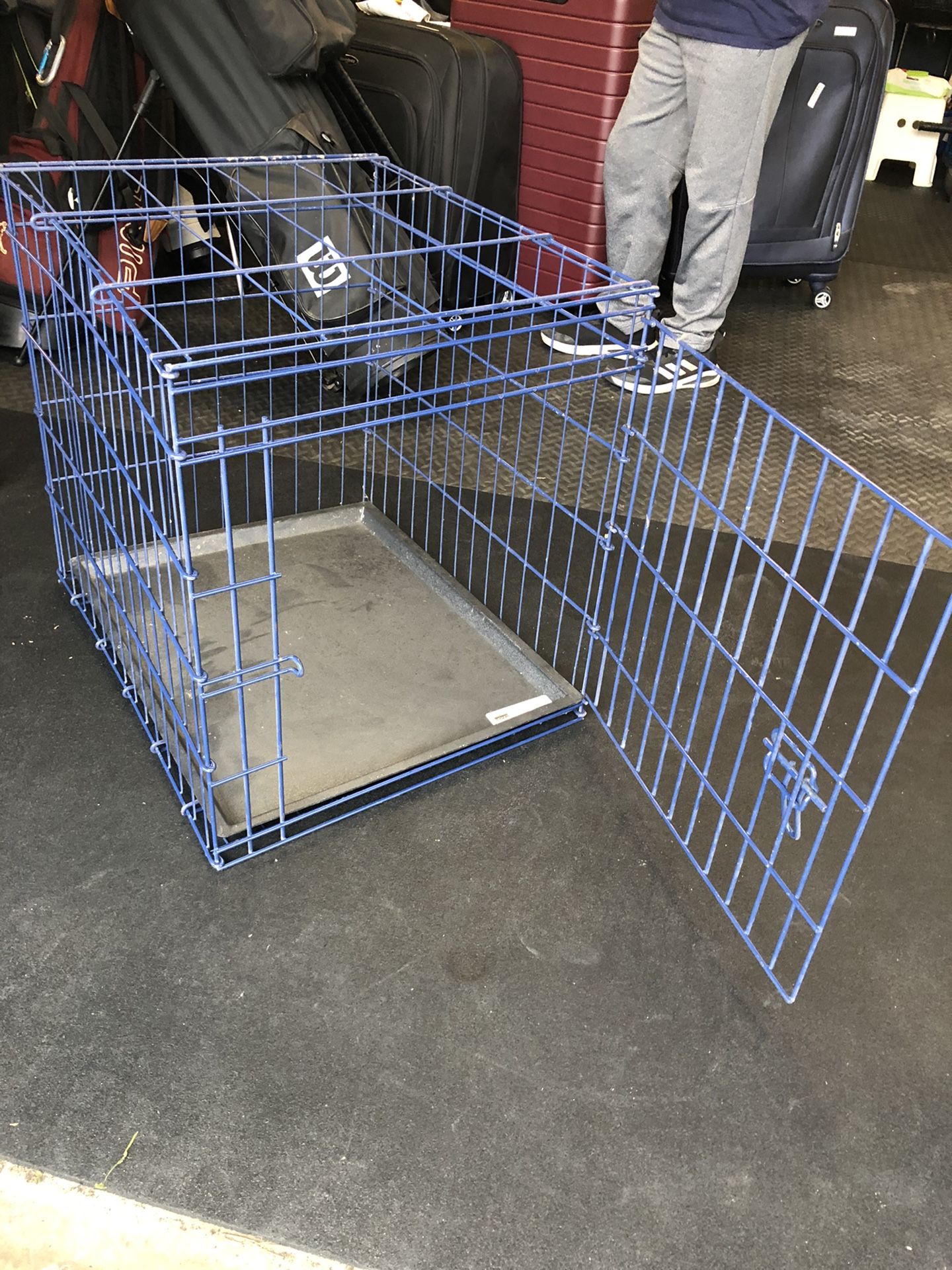 FREE Pet crate