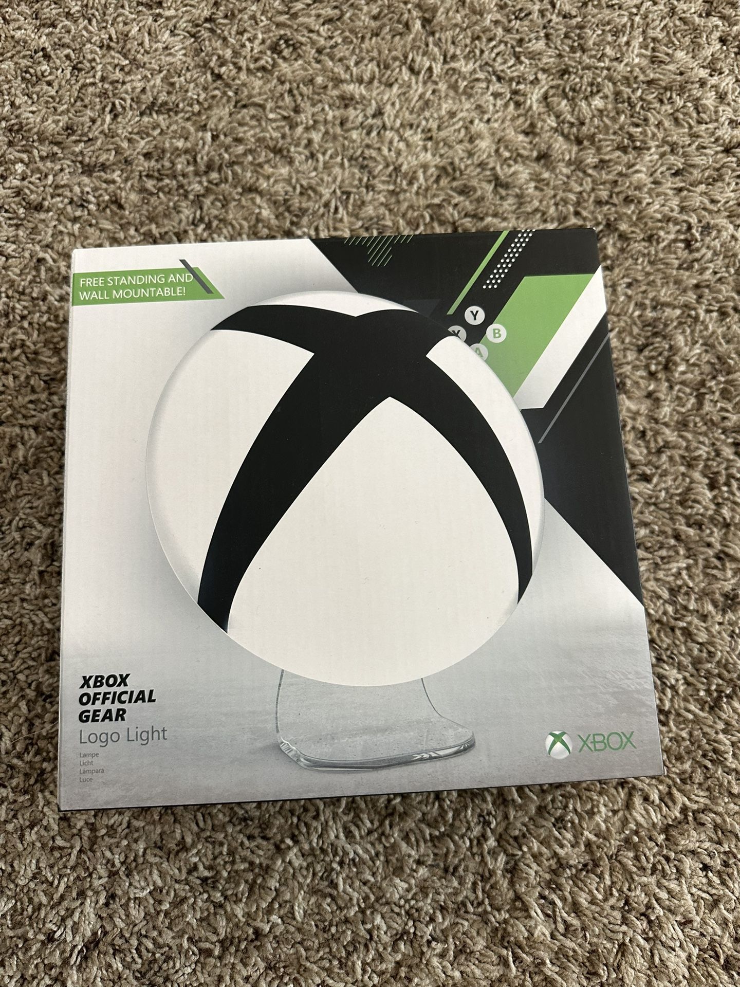 New Xbox logo light
