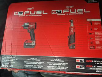 Milwaukee ratchet & wrench  2-Tool Combo Kit
