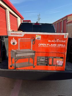 Blackstone Bronco Open Flame Santa Maria Grill with Soft Cover and Coal Rake