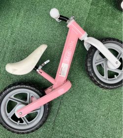 New kids balance bike
