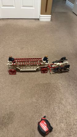 Vintage Cast Iron Hook And Ladder Toy/Collectible