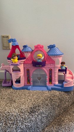 Fisher Price Little People Princess Castle & 3 Figures