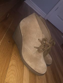 Aldo wedge booties size 7