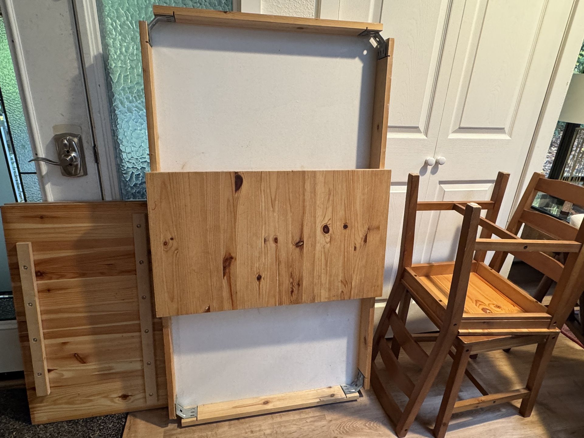 Storage Table with Four Chairs