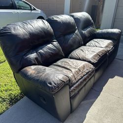 FREE - Full Couch with Reclining Sides