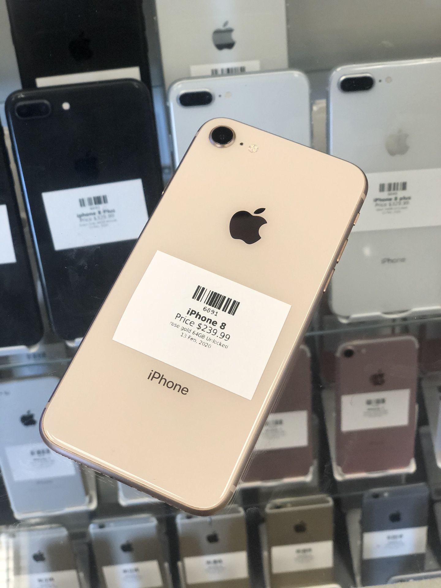 Rose Gold IPhone 8 64GB (CARRIER UNLOCKED)