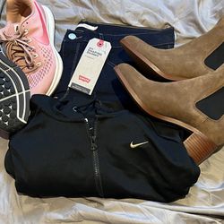 Women Bundle( Levi’s, Nike, Steve Madden)