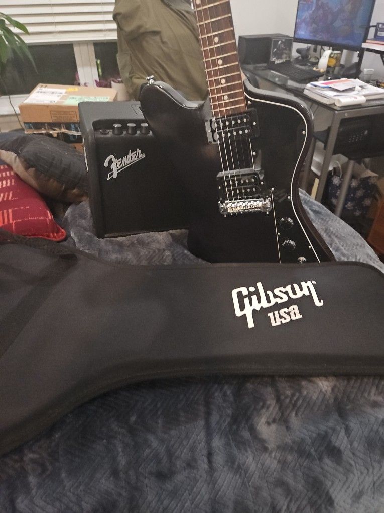 Gibson 2017 Guitar W/ Amp and BAG