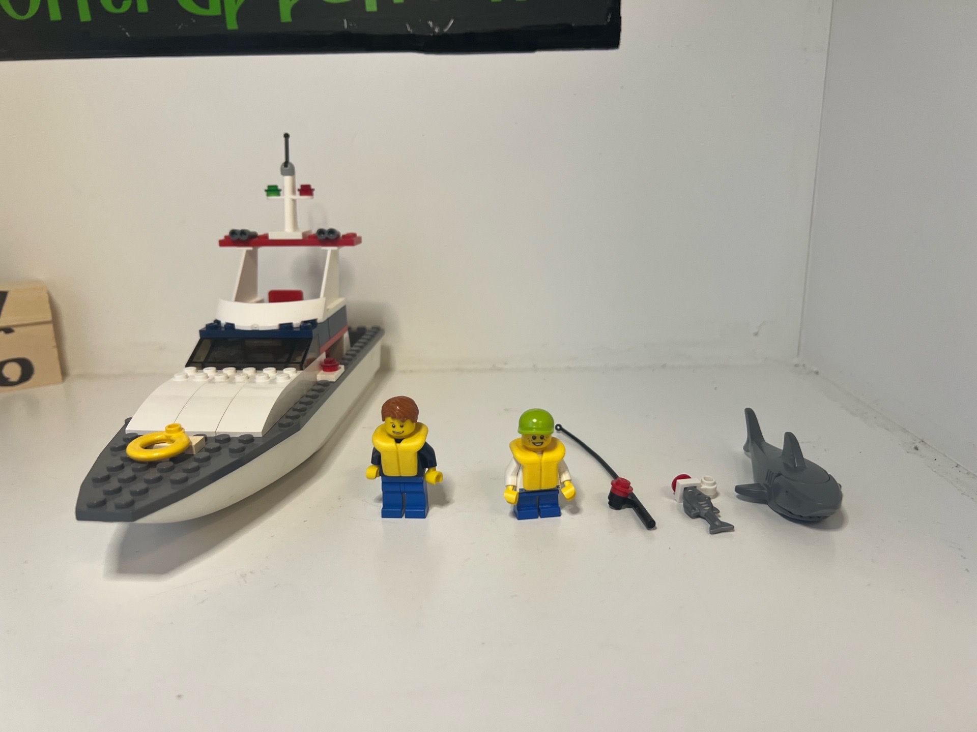 4642 LEGO City Harbor Fishing Boat