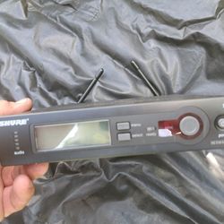 Shure Slx4 Wireless Mic & Audix F10 Drum Mic