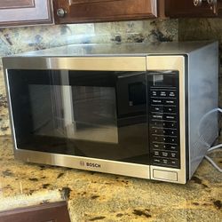 NEW Bosch Microwave 