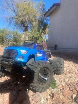 arrma granite, fast rc car (batt n charger too)