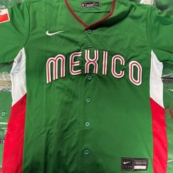BASEBALL MEXICO NATIONAL TEAM JERSEY $30. CASH PLEASE!!