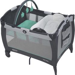 Graco Pack 'n Play Playard with Reversible Seat & Changer, Basin