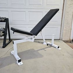 Adjustable Weight Bench
